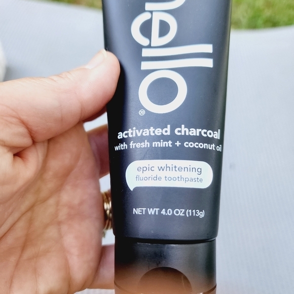 Hello Activated Charcoal Epic Whitening Toothpaste 4 oz - Picture 6 of 7